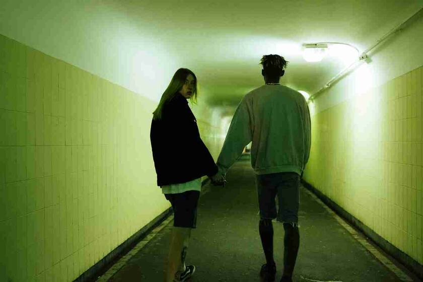 跑步锻炼后 自然怀孕了，怀孕初期可以做运动吗可以怎么锻炼身体